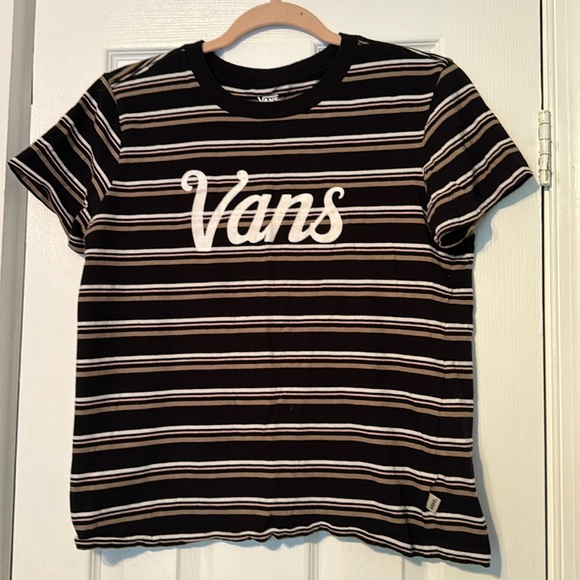 Vans Tops - 💜 Vans Striped Logo Graphic Tee
